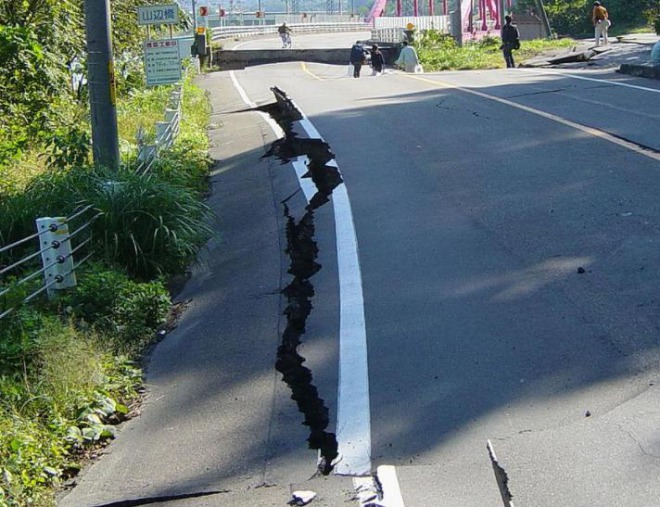 【警戒】沖縄県の西表島付近で地震連発、有感地震が15回以上も！東日本大震災前と類似？