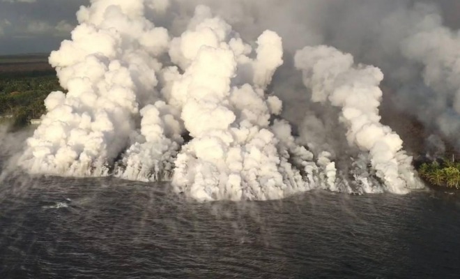 ハワイ最大の淡水湖に溶岩、僅か数時間で湖が蒸発して消える・・・　キラウエア火山の噴火が続く！