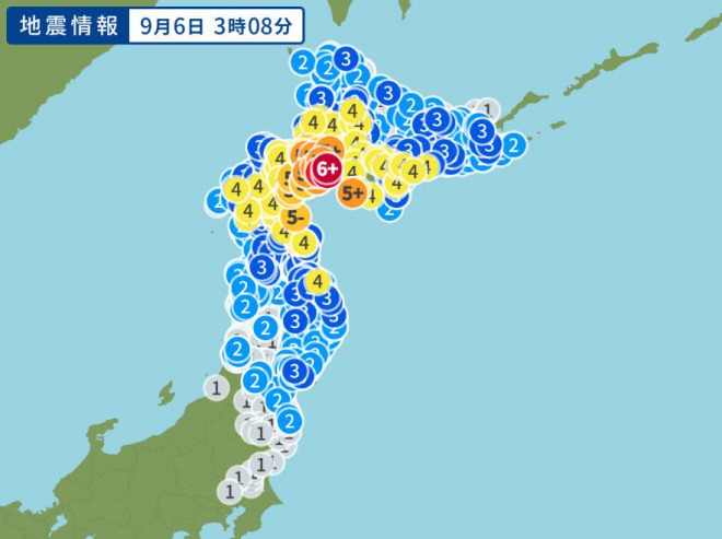 【緊急地震速報】北海道・安平町で震度６強、M6.7の大地震が発生！東北地方全域でも揺れ