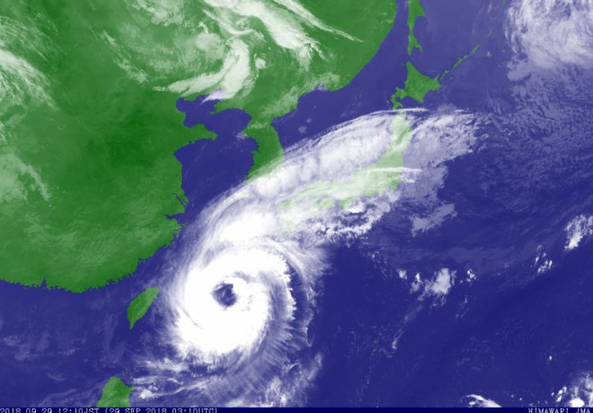 【警戒】台風24号で最大瞬間風速60m/sの暴風！ 沖縄県内の16万超が停電！大阪台風に匹敵する規模に！