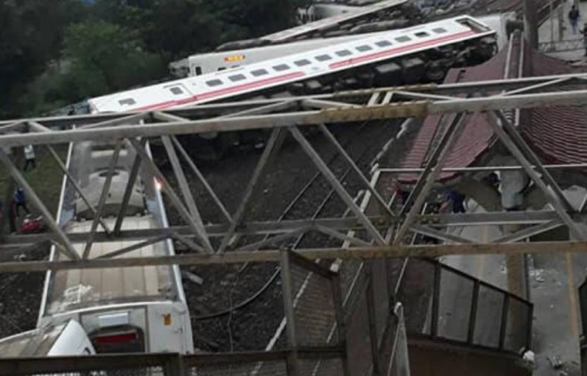 台湾の鉄道事故、車両を製造した日本企業が調査へ！「問題があったのかわからない」