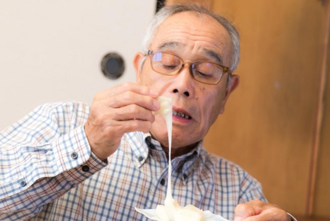 正月の餅で19人搬送、2人の死亡を確認　東京消防庁「小さく切って食べて」「高齢者は特に注意を」