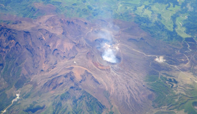 阿蘇山の噴火警戒レベルを「２」に引き上げ！火山ガスの放出量が急増！熊本地震から３年、依然として活発