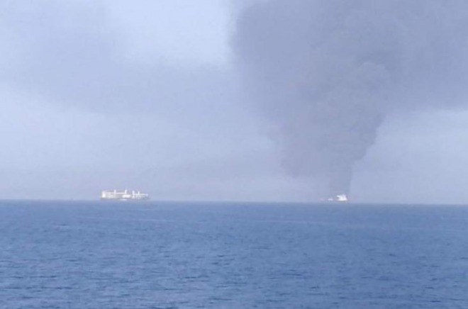 ホルムズ海峡付近で日本関連の輸送船２隻が攻撃される！別件でイラン沖を走行中のタンカーから救難要請も