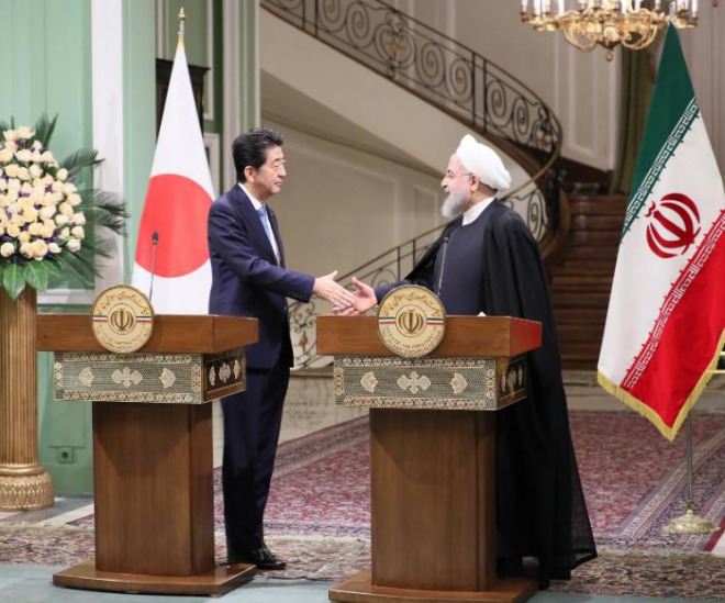 安倍晋三首相がイランの最高指導者・ハメネイ師と会談、日本の総理大臣では初！ハメネイ師が海外の首脳と会うのも異例