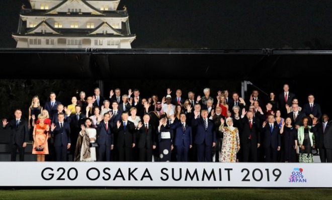 【G20】米中首脳会談、貿易交渉の再開で合意！追加関税も見送りに！G20で「大阪宣言」を採択し閉幕
