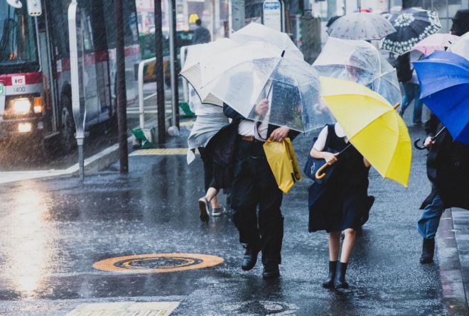 【注意】7月21日の投票日、台風の影響で西日本は雨模様に！期日前投票の利用を