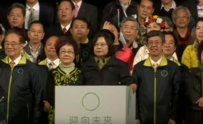 台湾の蔡英文総統、中国の軍拡に警鐘！日本語でコメントも！「中国の軍事力強化が続いている」「防衛力を強めなければ」