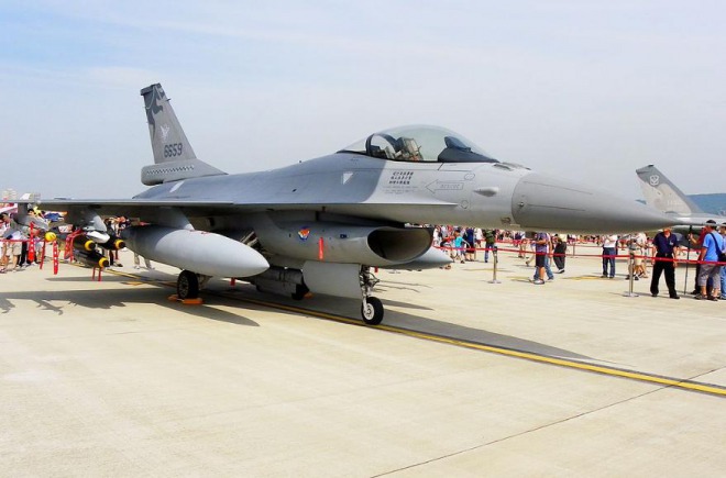 アメリカが台湾に新型F16戦闘機を売却へ！過去最大規模の8500億円相当、トランプ大統領が議会に通達