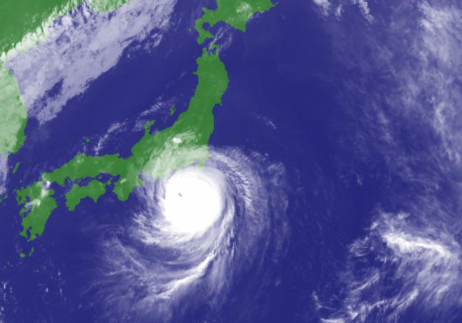 【厳重警戒】台風１５号が最強クラスの勢力に拡大！JR東日本は始発から首都圏在来線を全て運休！