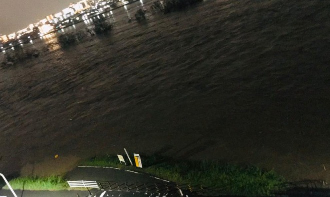 【緊急速報】東京都世田谷区の多摩川が氾濫！最大級の警戒を！