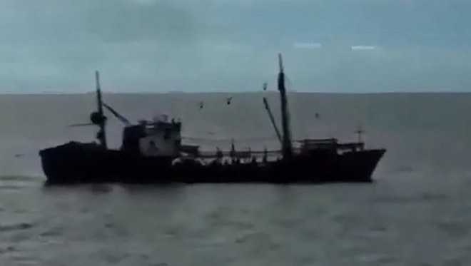 北朝鮮漁船との衝突事故、政府が映像公開！漁業取締船に急接近する北朝鮮漁船　衝突の瞬間が鮮明に・・・