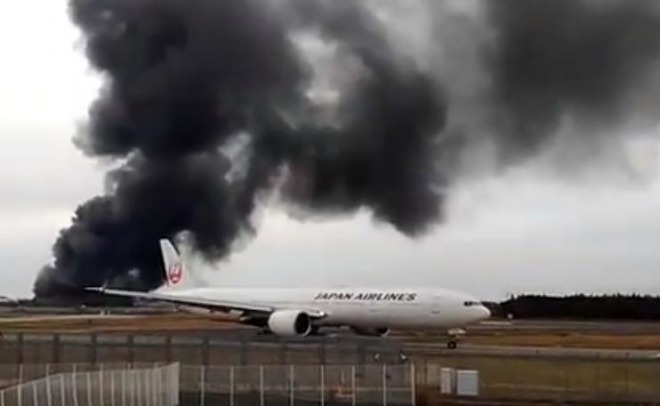 【速報】成田空港付近で火事！大きな黒煙が空港上空に・・・　倉庫が火元か　運行に影響はなし