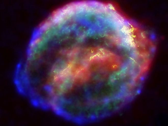 オリオン座のベテルギウスで異常、超新星爆発の前兆現象か　明るさが急減少　爆発なら肉眼でも見える程に！