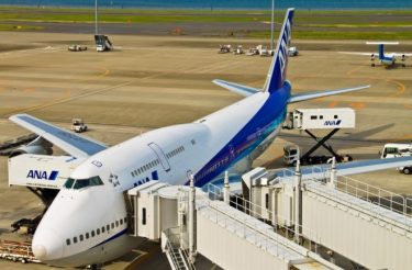 日本航空が来年度の新卒採用活動を中止へ！新型コロナで事業見通しが困難と発表　ANAも1088億円の赤字に！