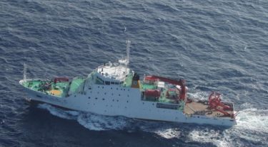中国の漁船群、尖閣諸島周辺での領海侵犯を予告と発表　相次ぐ中国の海域侵入に懸念　