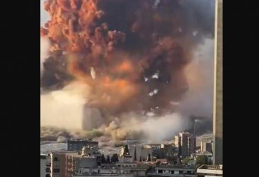 【速報】レバノンで大規模爆発！未曾有の大爆発に混乱、衝撃波で10キロ先にも被害！小型の戦術核に匹敵？