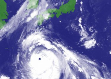 【厳重警戒】台風10号が920hPaに！過去最強級の台風、今夜にも沖縄と接触！最大瞬間風速80メートル予想
