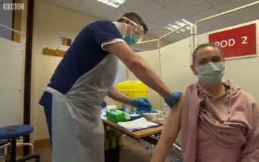 新型コロナウイルスの変異種、イギリスは若者の入院患者が増加！南アの変異種に強い拡散力！ワクチン効かない可能性も