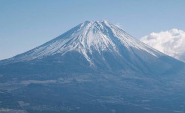 山梨県・富士五湖で震度5弱、富士山の火口付近でも揺れ！震度3や震度4など地震連発　気象庁「富士山に目立った異常なし」　