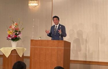 安倍晋三元首相、円安歓迎とコメント　「今の水準で右往左往する必要は全くない」「日本にとって間違いなくプラス」