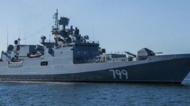 【速報】ロシア軍艦「アドミラル・マカロフ」、攻撃受けて沈没か　ウクライナメディアが報道　大型のフリゲート艦