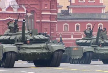 【戦勝記念日】ロシア軍の軍事パレードに新型戦車T-14の姿！規模は縮小、ウクライナ戦争は継続へ