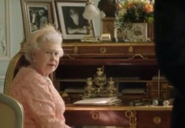 【エリザベス女王】００７の映画出演に夫の杖愛用、最後はプロポーズされたバルモラル城で息を引き取る　９６年の人生に注目集まる