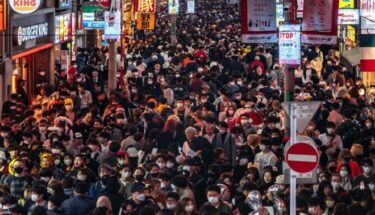 【悲報】渋谷ハロウィン、大勢の人で密集状態になる！数万人がセンター街に！転倒事故への警戒高まる　＃ハロウィン