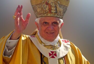 【速報】前ローマ教皇ベネディクト16世が死去　95歳　死因は非公開