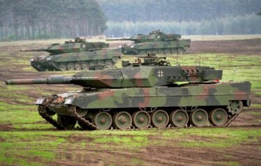 ドイツ外相、ポーランドのウクライナへの戦車供与を認めると言及！最強戦車「レオパルト2」に期待感高まる　欧州で２０００両以上