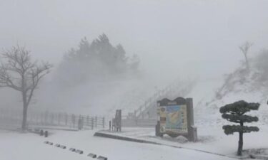 西日本各地で横殴りの猛吹雪、鳥取砂丘や鹿児島もホワイトアウト状態に！慣れない吹雪に困惑の声　　＃寒波
