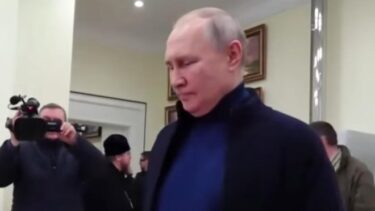 プーチン大統領、マリウポリを初めて訪問！ウクライナ侵攻後で初の現地視察　ロシア
