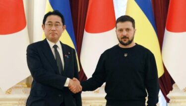 岸田首相のウクライナ訪問、無償支援で4億7000万ドルを供与！装備品も提供へ　ロシアの爆撃機「ツポレフ95MS」が日本海を飛行