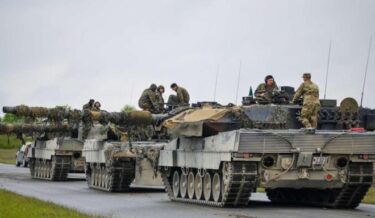 欧米の戦車・装甲車がウクライナに到着！ドイツのレオパルド2A6などを実戦配備へ　ロシアも戦車生産量を1500両に増強