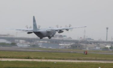 ジブチに自衛隊輸送機が到着！スーダンの日本人６３人を回収へ　上空に米軍特殊戦機が展開中！救出作戦を実施か　