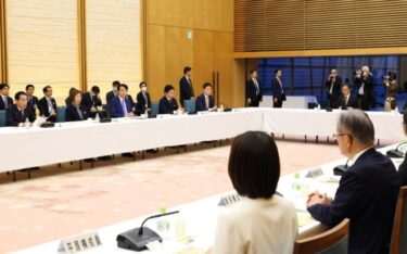 岸田首相、海外から日本への投資１００兆円目指すと表明！先日にはアジア投資で約１５０兆円の発表　国民「国が投資支援するべきだ」