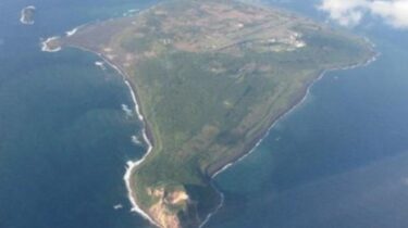 硫黄島沖で火山噴火続く！新たな島の誕生を観測　マグマ水蒸気爆発が発生中　