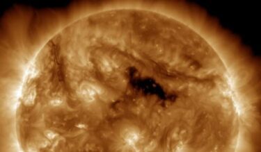過去最大級のX2.8太陽フレア、第一波が地球と接触か　アメリカや日本などで地磁気変動　これから数日は影響継続とも