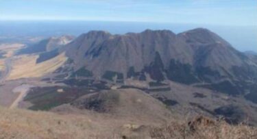 【注意】鶴見岳で大きな火山性地震を観測！気象庁が調査員派遣へ　「噴火警戒レベルを引き上げる可能性」