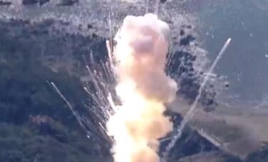 民間ロケット「カイロス」が打ち上げ失敗で爆発！発射から数秒で異変、小型衛星を搭載　民間単独では初の軌道投入を予定