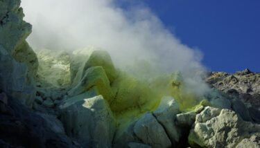 焼岳で火山性地震が止まらず！21日13回、22日11回、23日8回、24日6回　気象庁「中長期的に火山活動が高まっている可能性がある」