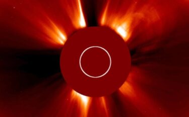 【警戒】大型太陽フレアが連発！M6.4やM8.7などMクラス8回観測、最大規模X1.5は7月31日に地球到達へ　地震や噴火増加の恐れ