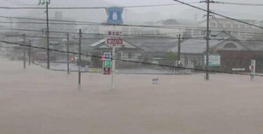 【台風10号】九州地方の約12万戸で停電！勢力は弱体、記録的な大雨は継続中！東京などでも大雨・浸水被害が多発中　関東は9月1日頃に