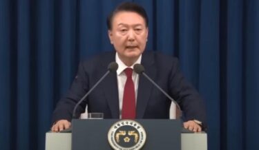 【速報】韓国ユン大統領が緊急談話！非常戒厳令で国民に謝罪　政治家一斉逮捕や不正選挙の根拠作りも？判断は党に一任へ